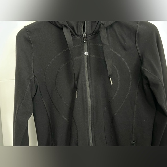 ⭐️Like New⭐️ Lululemon Stride Jacket II- Size 8 - Picture 10 of 13